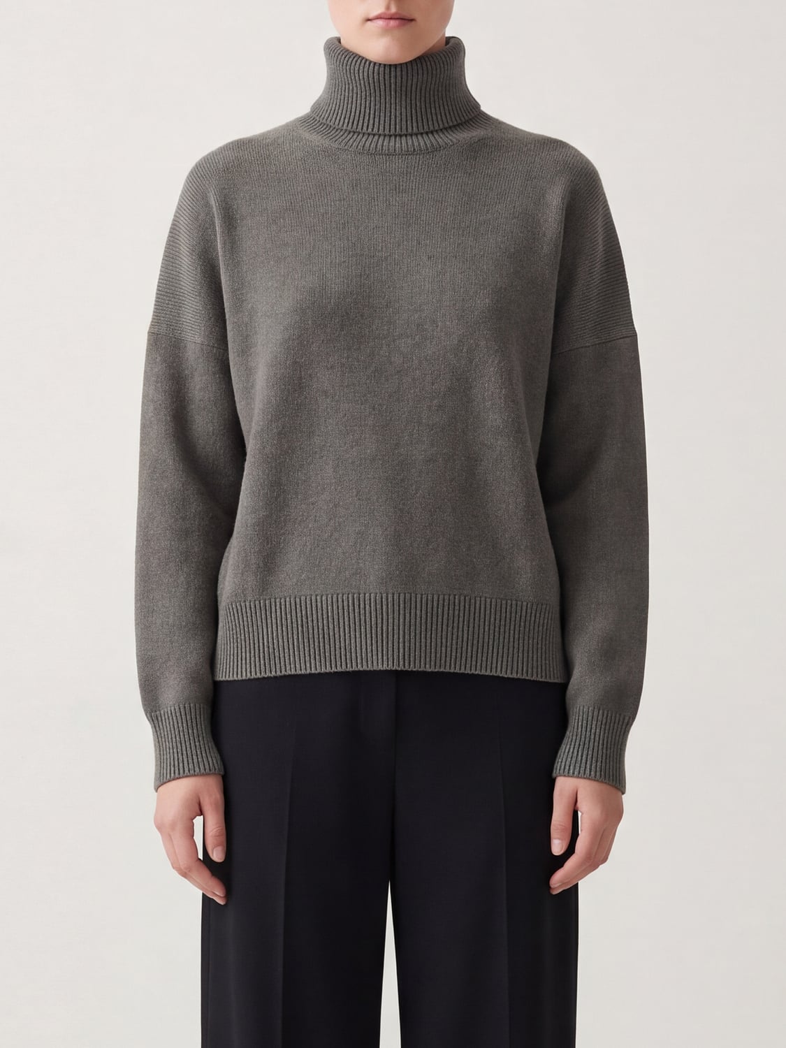 BRUNELLO CUCINELLI 100% Cashmere Long-Sleeved Turtleneck Jumper with Ribbed Trim