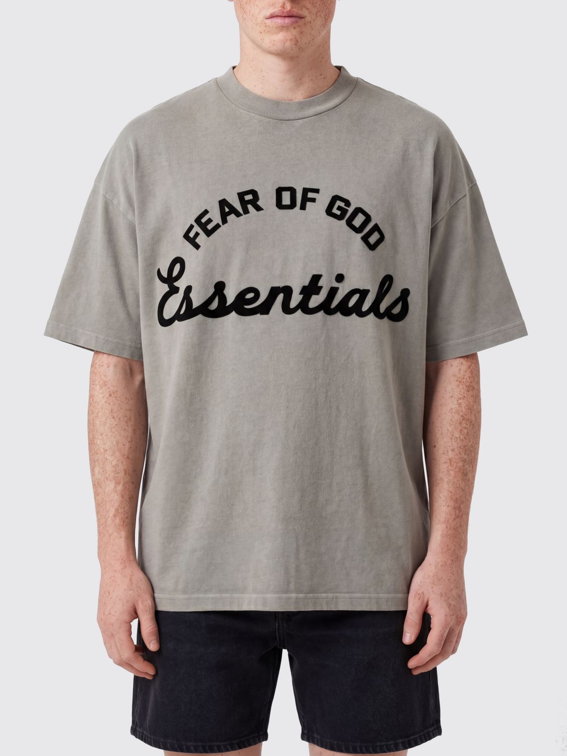 FEAR OF GOD T-shirt in cotone relaxed fit con logo e spalle cadute
