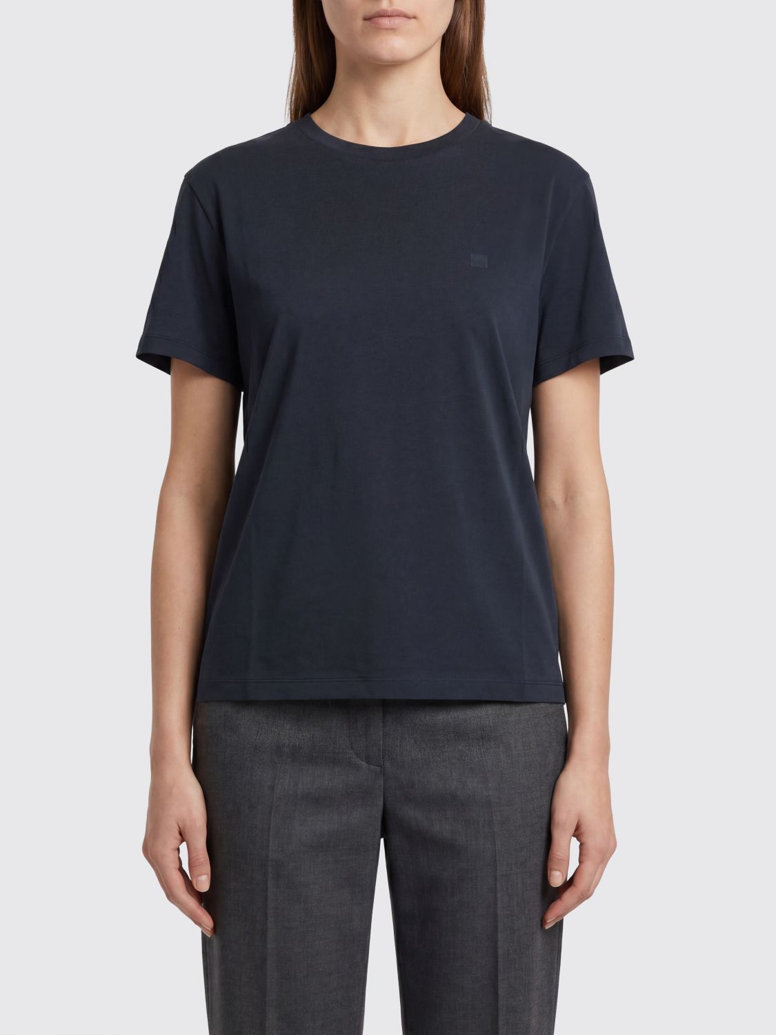 Acne Studios ACNE STUDIOS T-Shirt Woman color Black　ACNE STUDIOS T シャツ ウーマン カラー ブラック