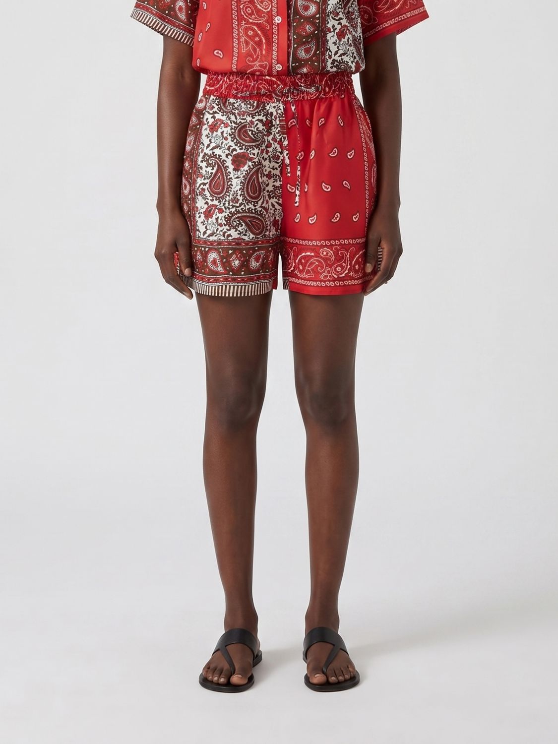 P. A.R. O.S. H. Shorts in seta con stampa bandana e vita elasticizzata
