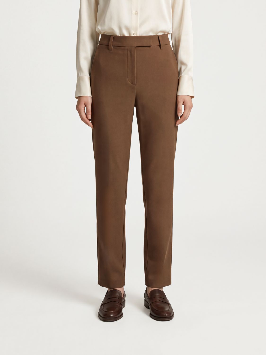 BRUNELLO CUCINELLI Tailored Slim Fit Trousers in Stretch Cotton with Mid-Rise Waist