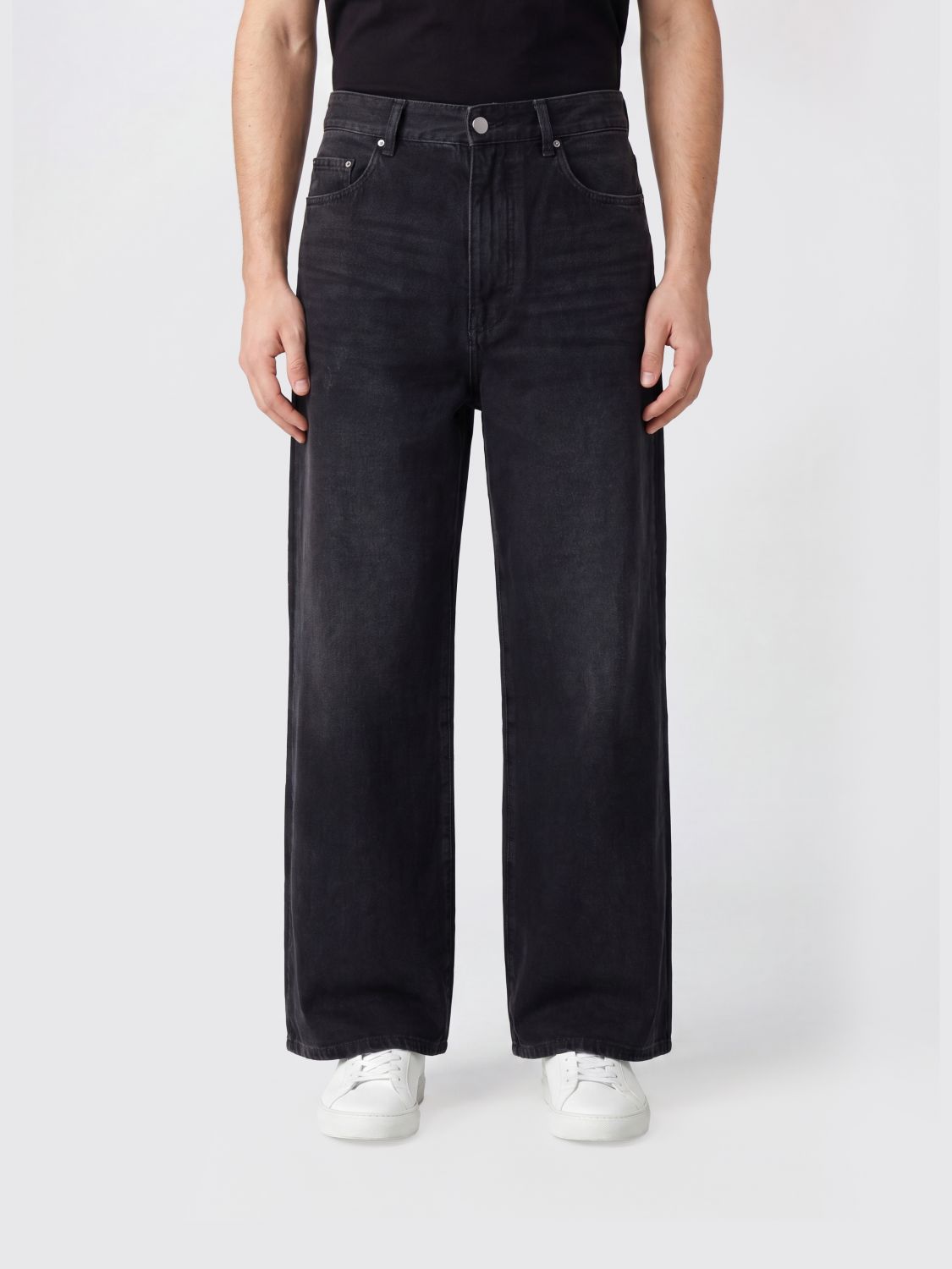 AMIRI Jeans Men color Black