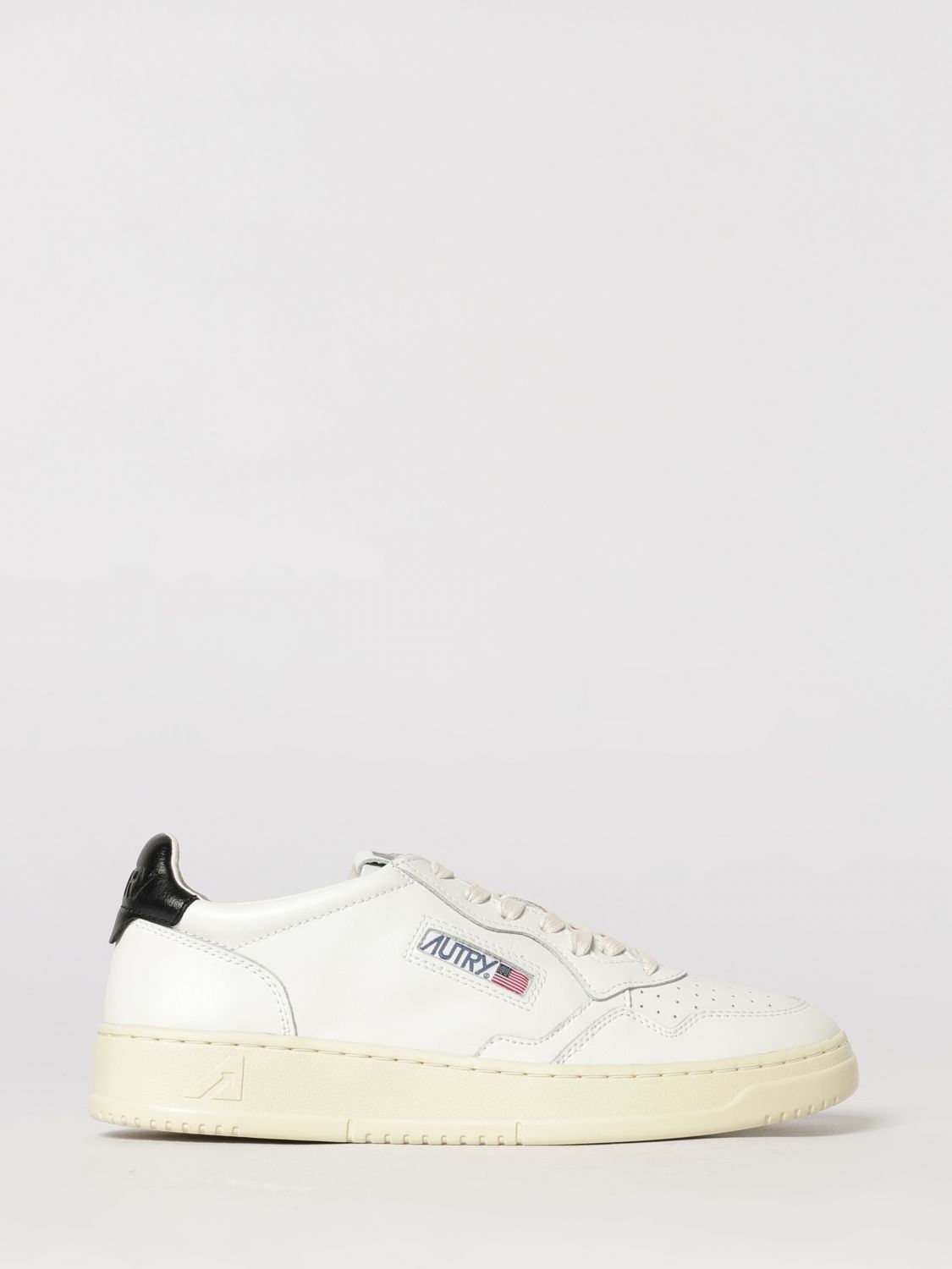 Autry Medalist Low Top Trainers in Bicolour Leather and Suede