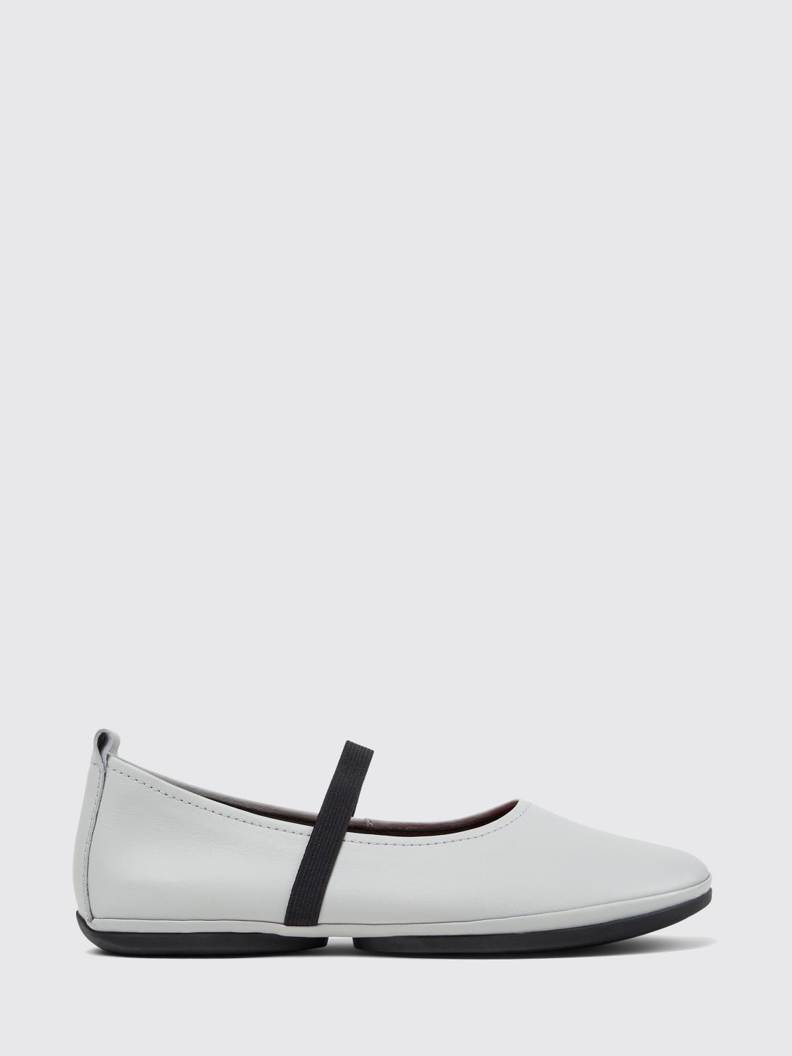 CAMPER Mary Jane Right Nina in pelle di vitello con inserti elasticizzati e punta tonda