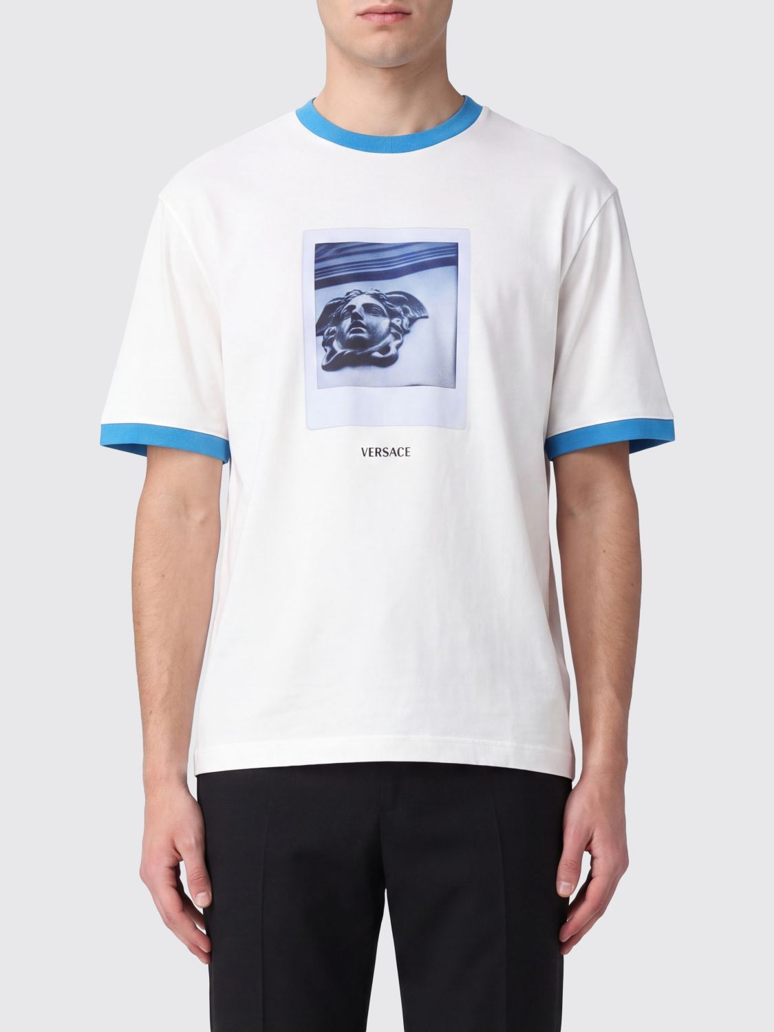 VERSACE Baumwoll-T-Shirt mit Grafikdruck und Logo auf der Rückseite