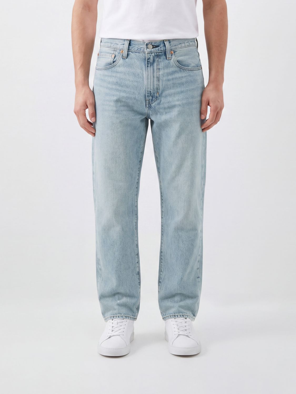 LEVI'S 568 Straight Leg Jeans