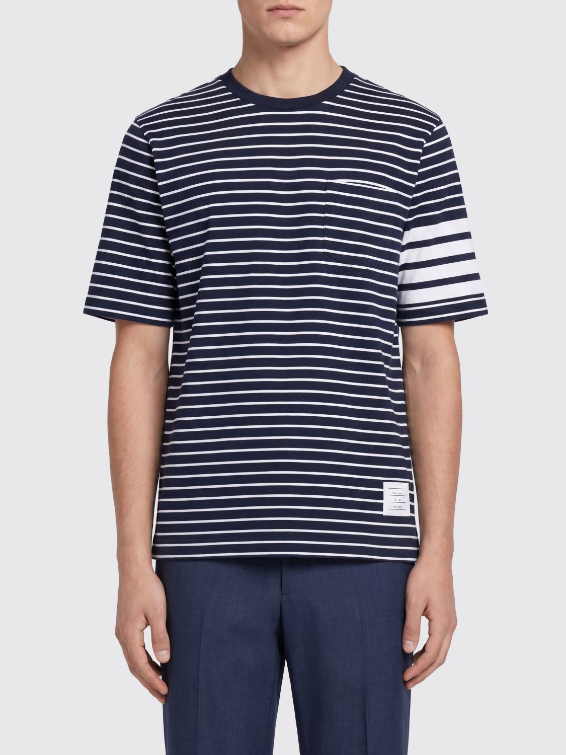 THOM BROWNE T-shirt in cotone a righe con taschino e bande 4-Bar