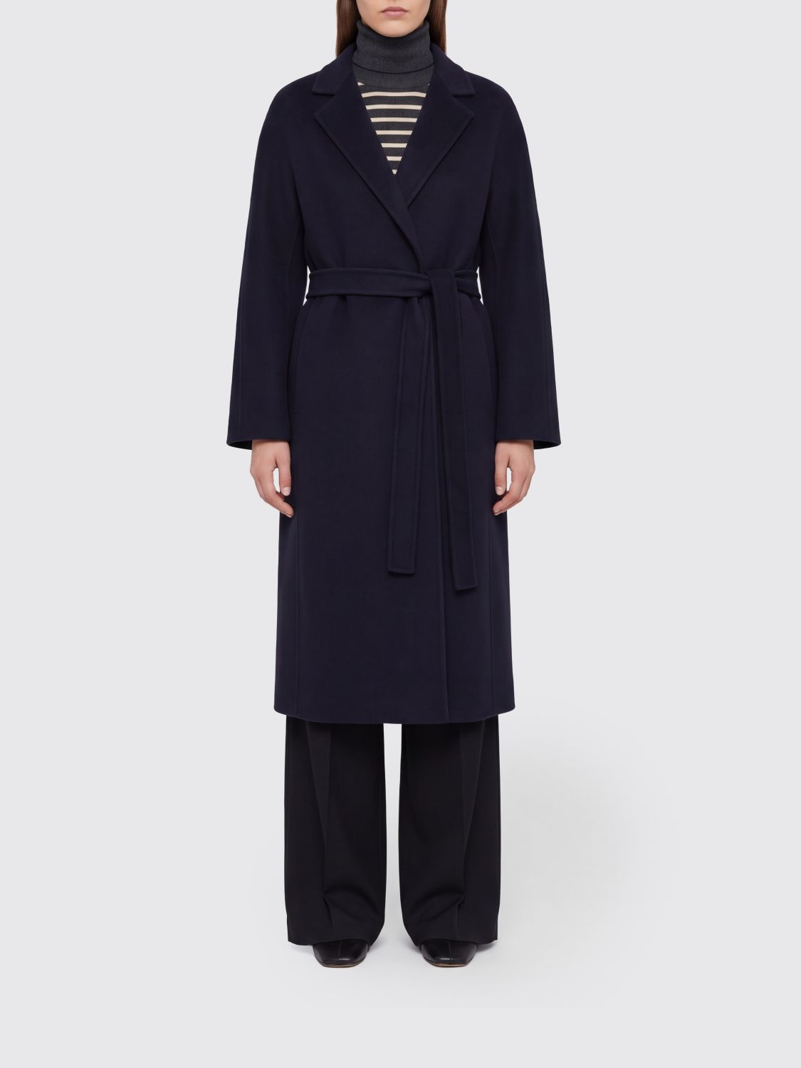JIL SANDER Cappotto lungo in lana con cintura e spalle scese