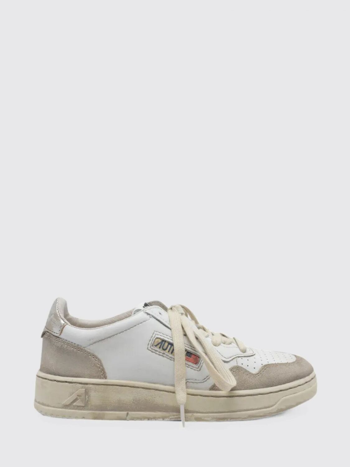 Autry Medalist Low Super Vintage Bicolour Leather Trainers with Worn Effect