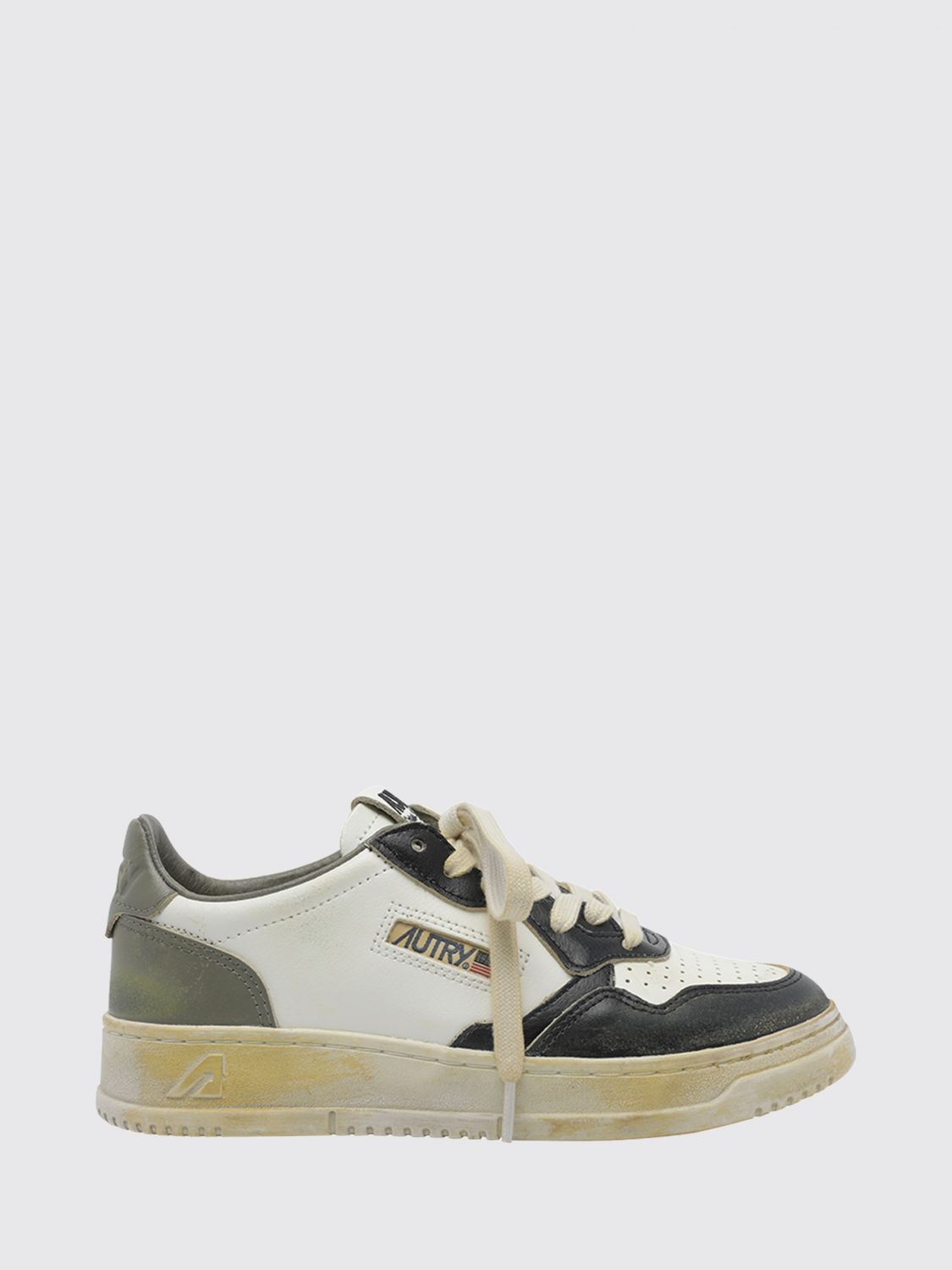 AUTRY Sneakers Medalist Low Super Vintage in pelle bicolore con effetto usurato