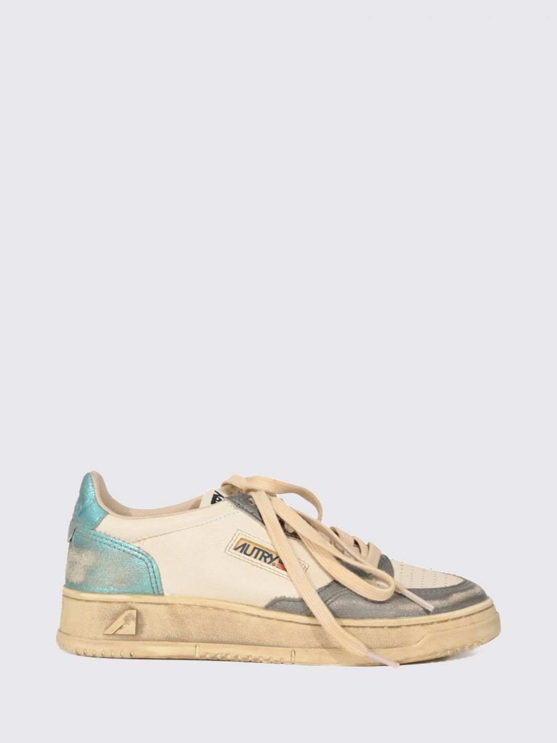 AUTRY Medalist Low Super Vintage Bicolour Leather Trainers with Worn Effect