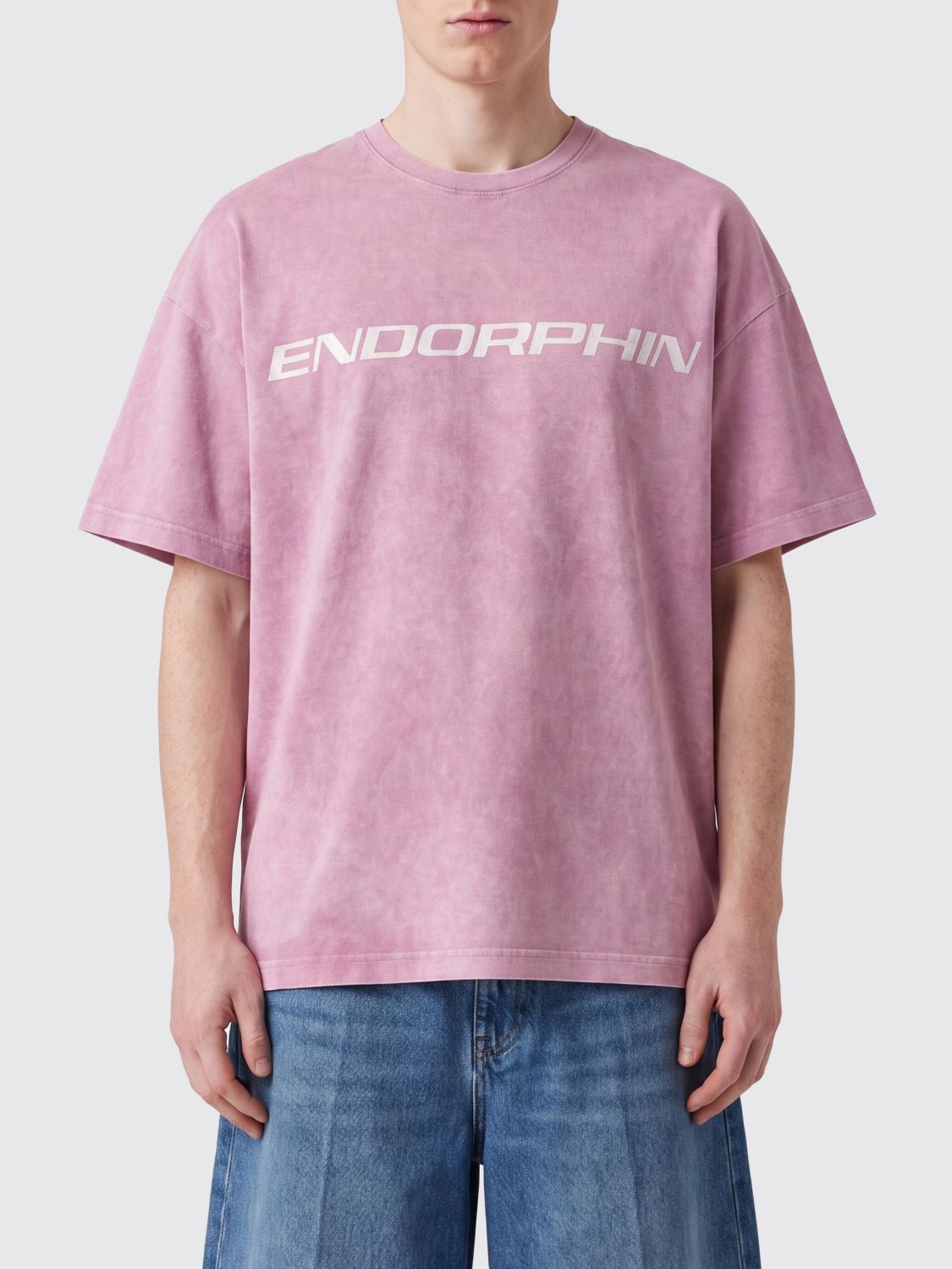 MSGM Men's Cotton T-shirt with Slogan Print and Dropped Shoulders　MSGM メンズ コットン T シャツ、スローガンプリント、ドロップショルダー MSGM