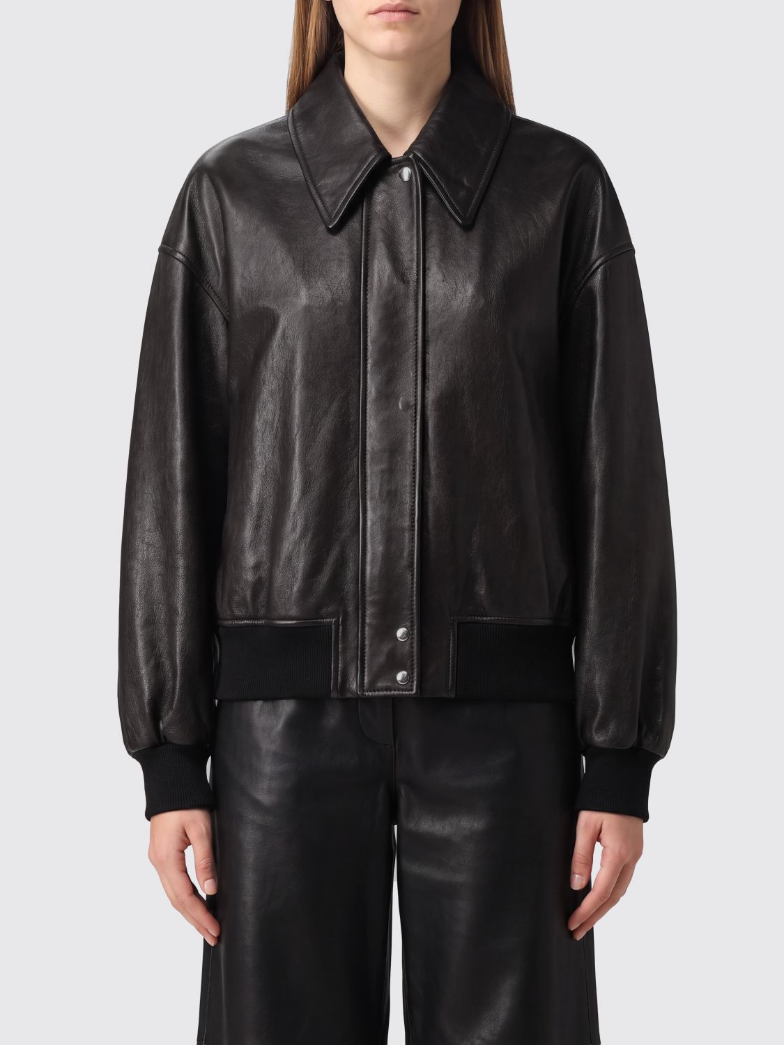 KHAITE Kurze Shelman Jacke aus Lamm-Nappa mit überschnittenen Schultern