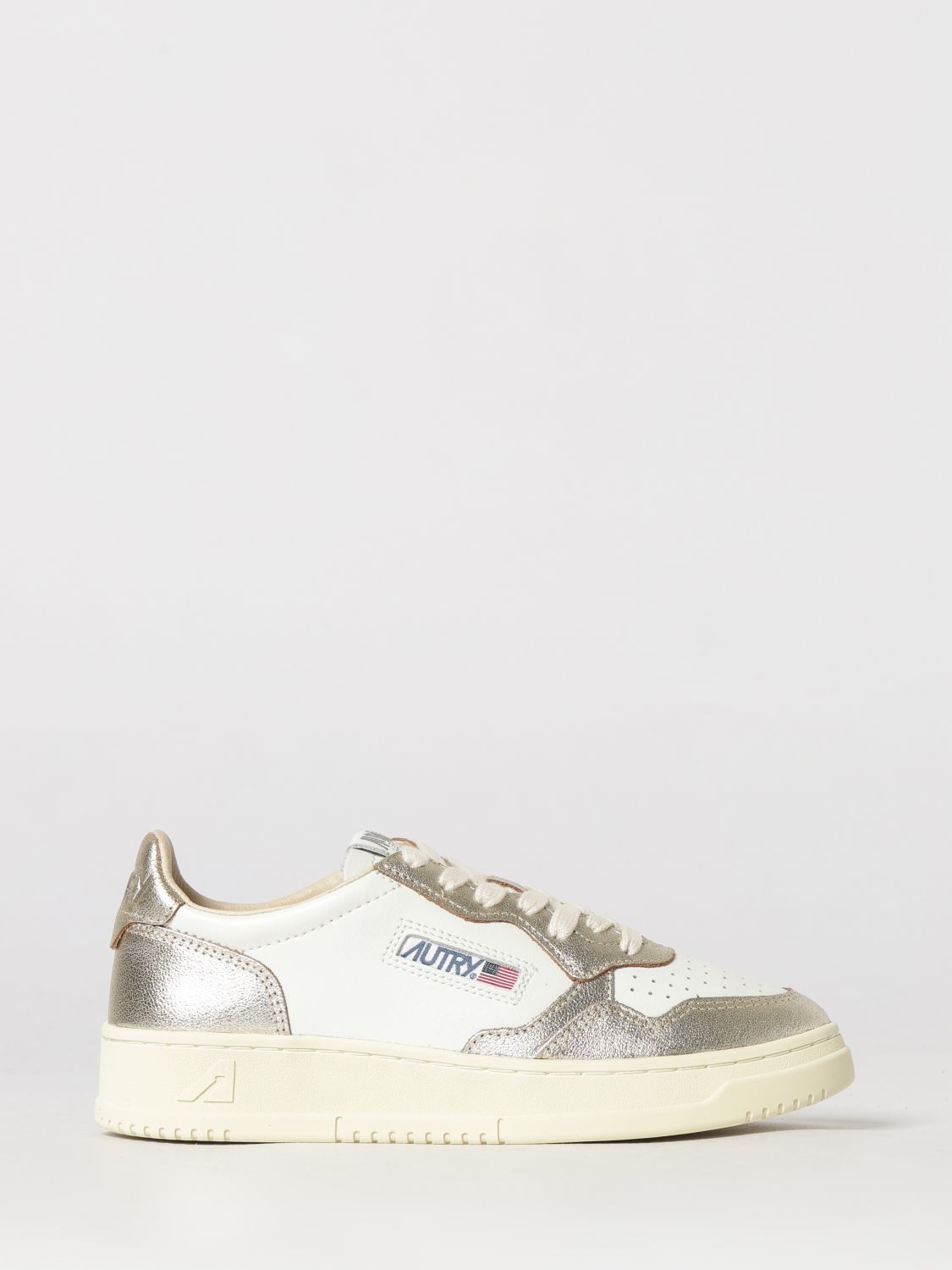 Autry Medalist Low Sneakers in Two-Tone Leather with Perforated Toe