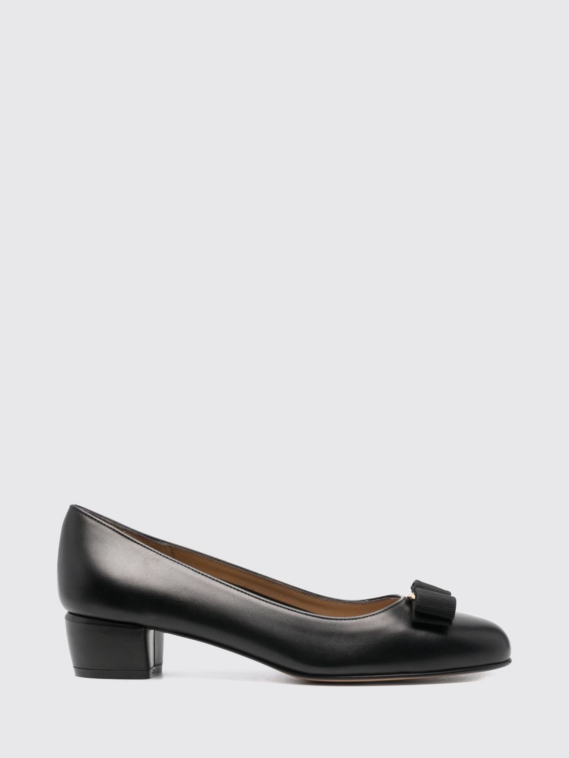 FERRAGAMO Pump Woman color Black