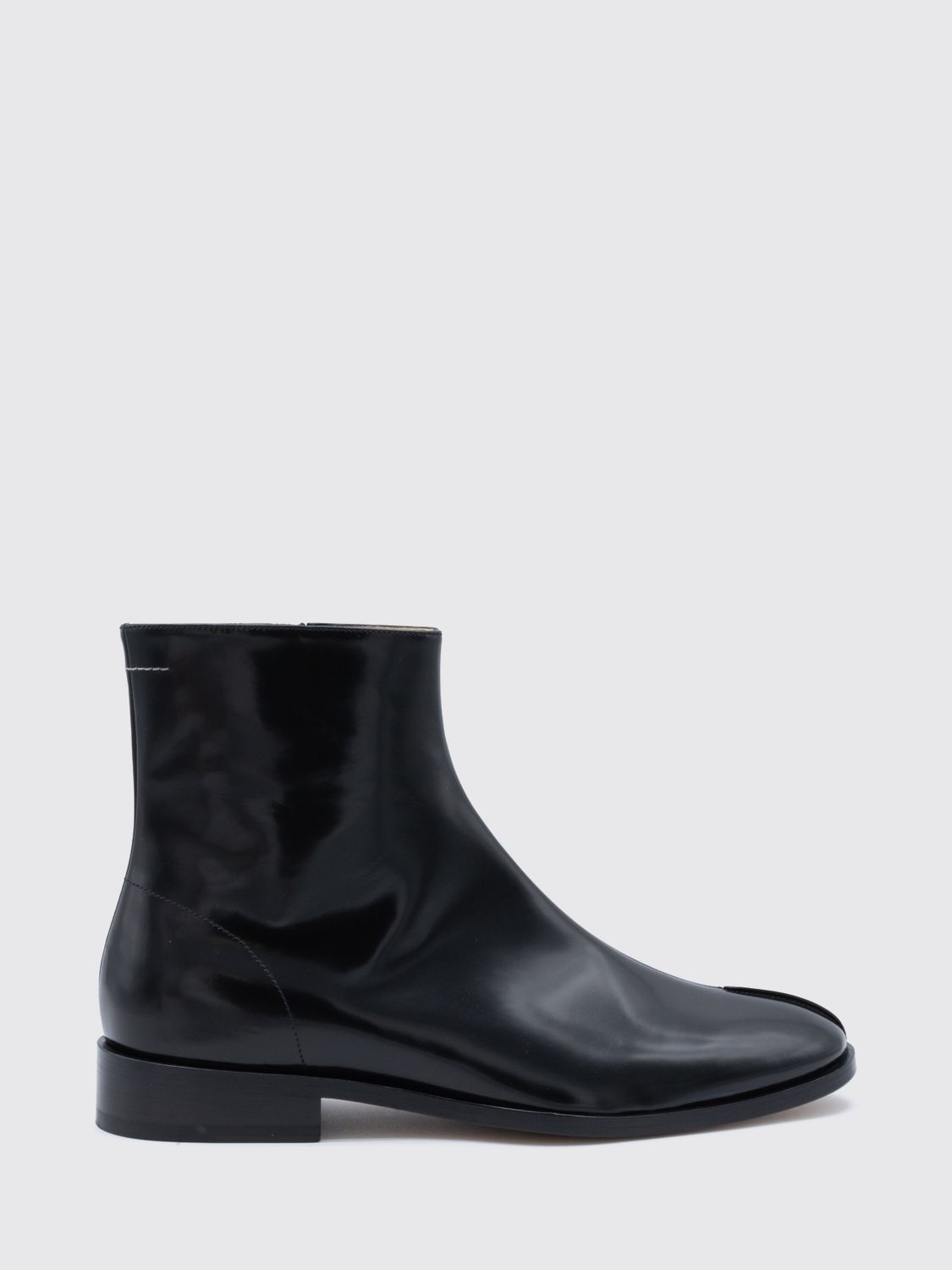 MM6 MAISON MARGIELA Boot Men color Black