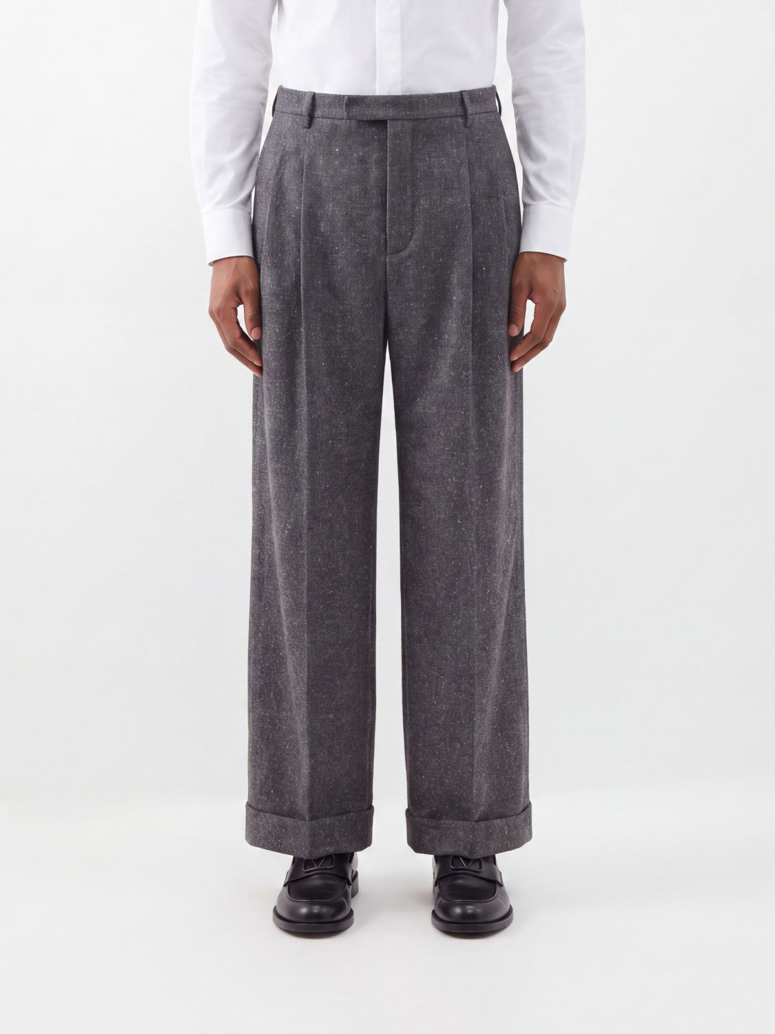 VALENTINO GARAVANI Pants Men color Grey