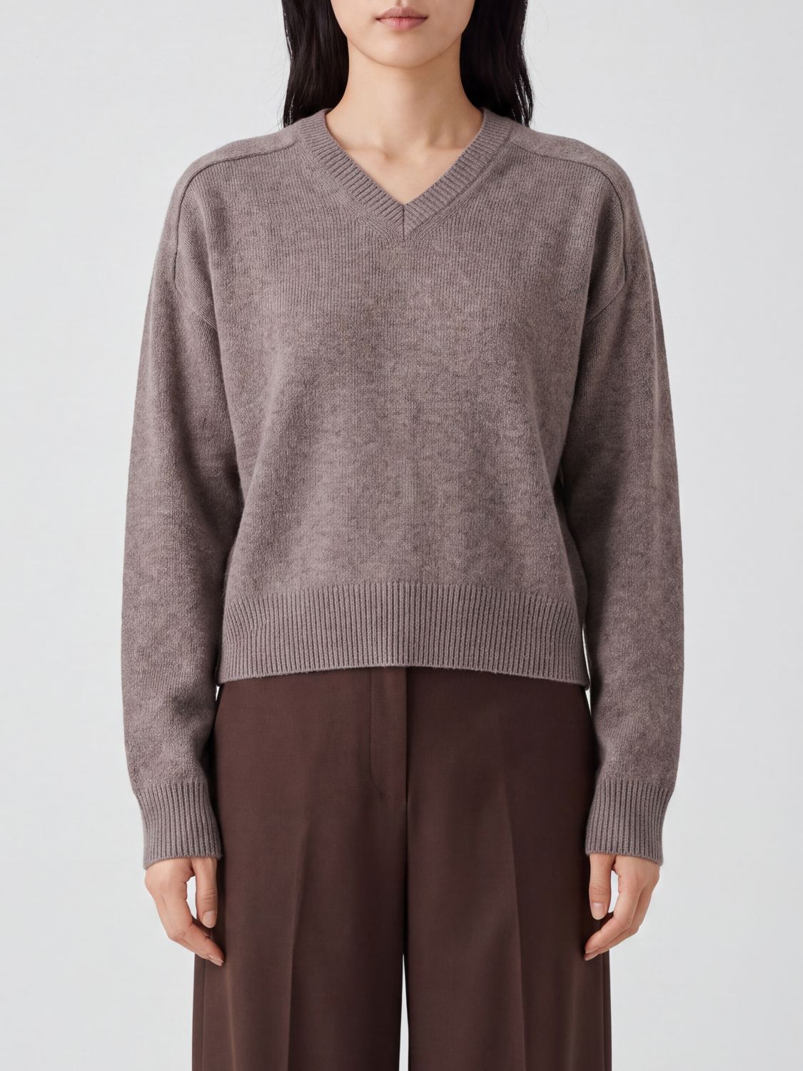 LOULOU DE SAISON Locker geschnittener Pullover von aus reinem Kaschmir mit V-Ausschnitt