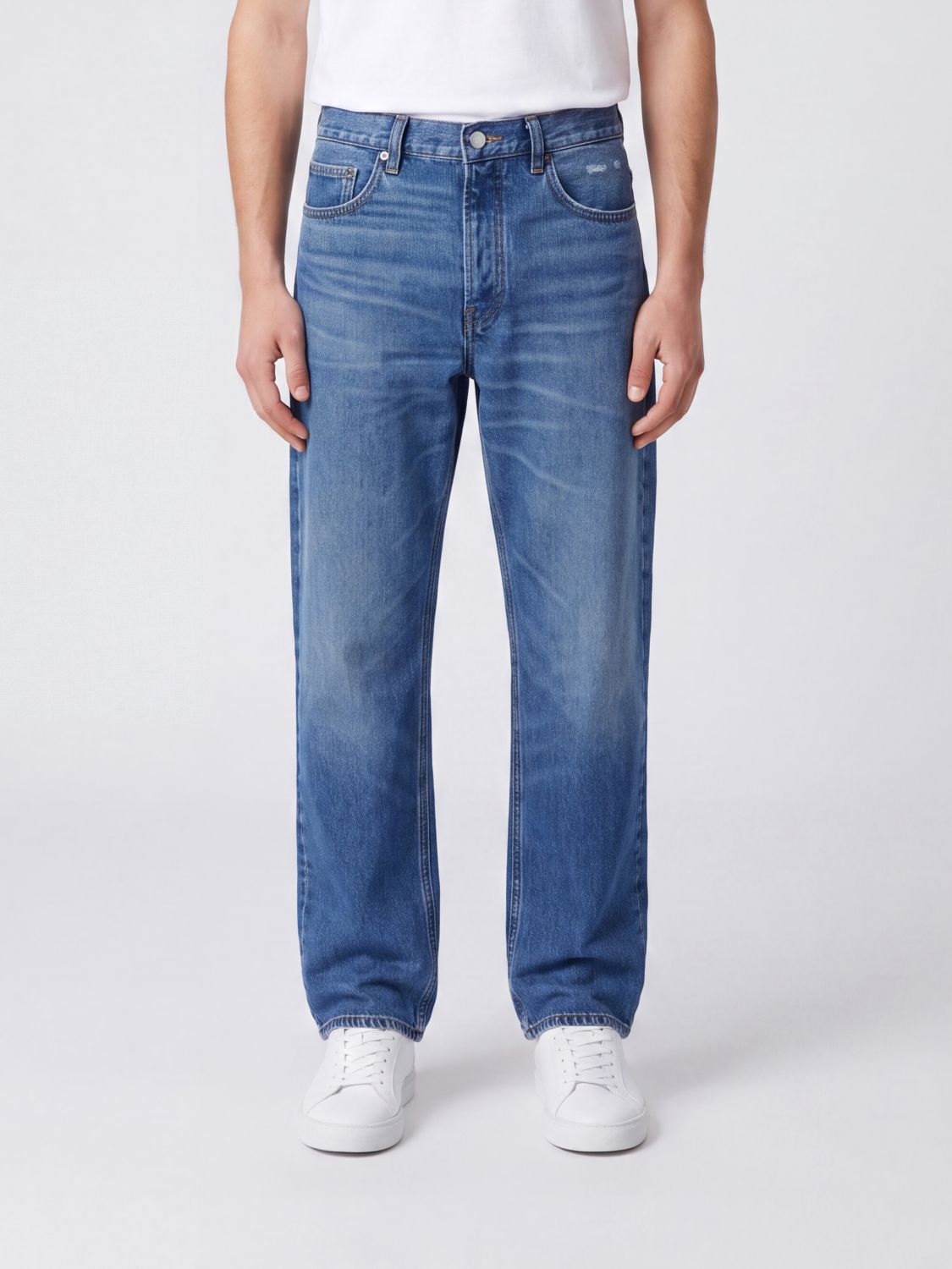 FRAME Jeans Men color Blue