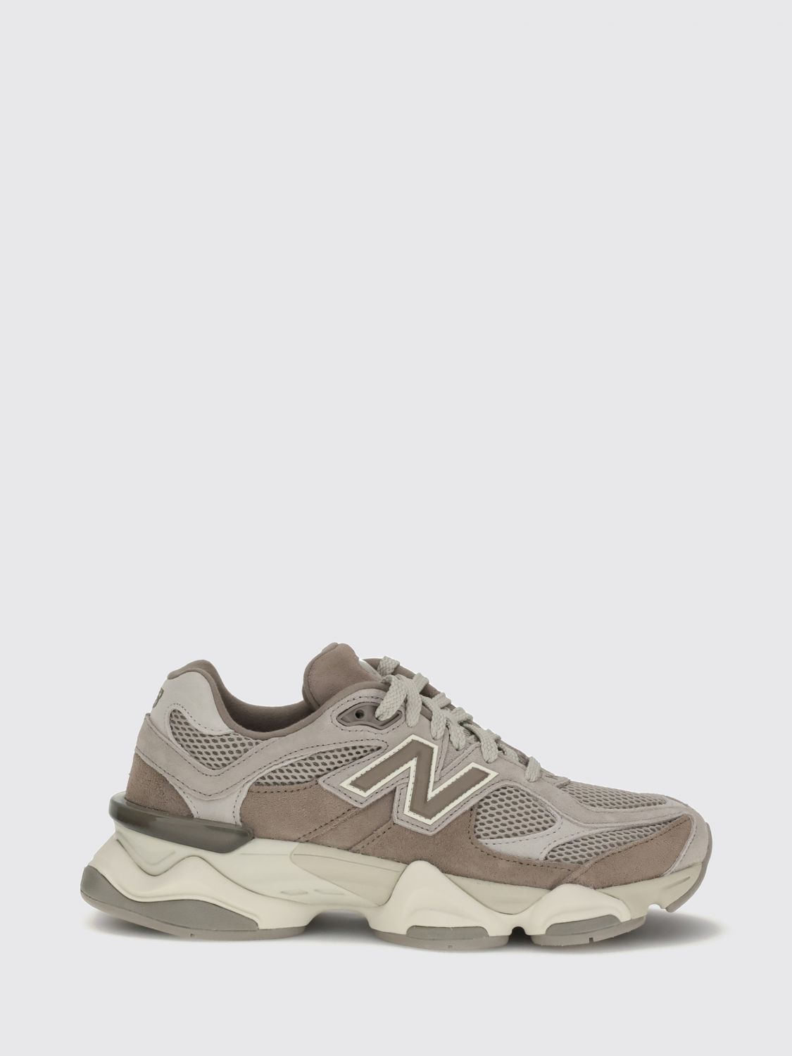 NEW BALANCE 9060 Sneakers aus Veloursleder und Mesh mit Chunky-Sohle