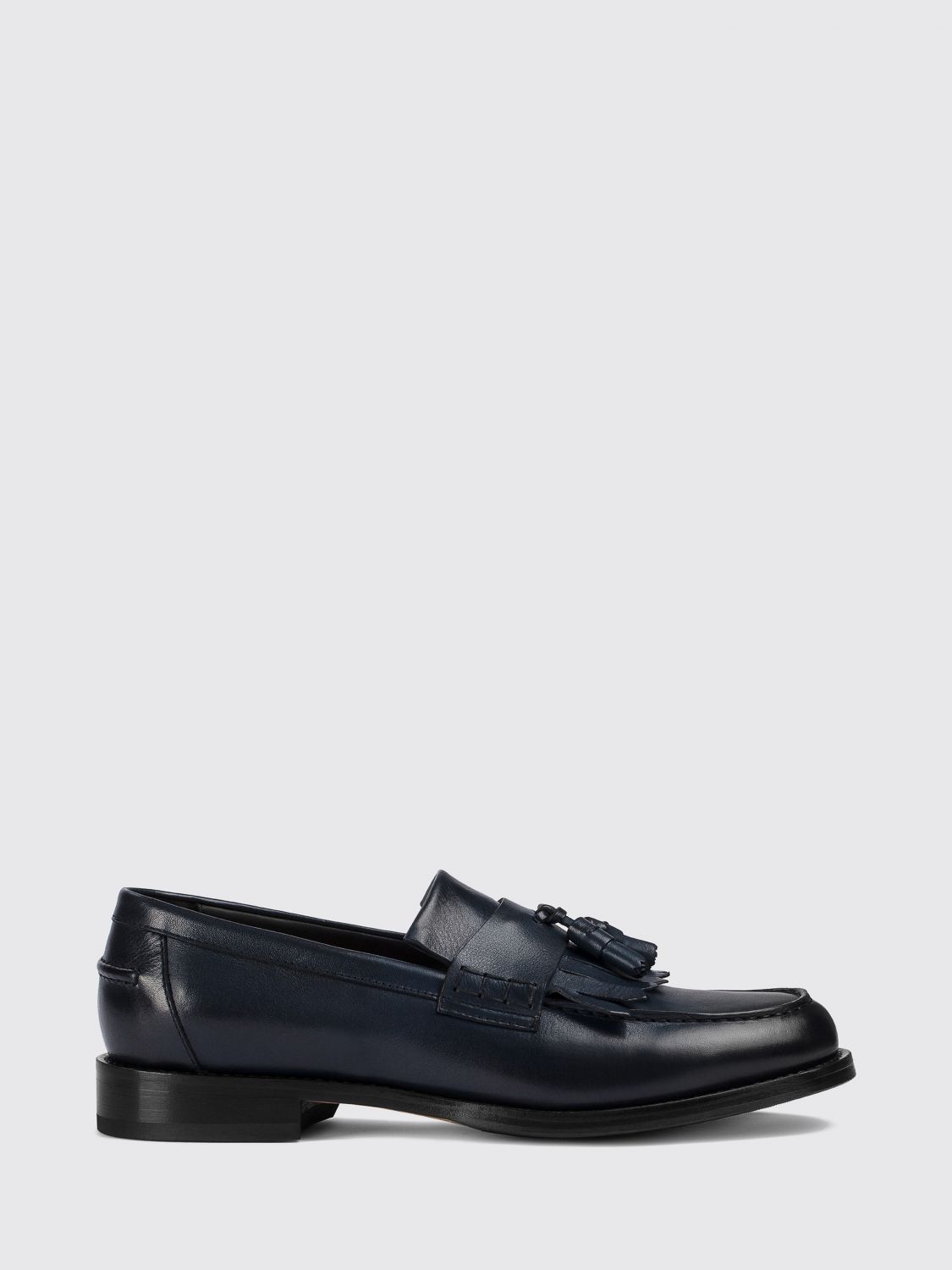Doucal's Tassel Loafers in Smooth Calfskin Leather and Leather Sole