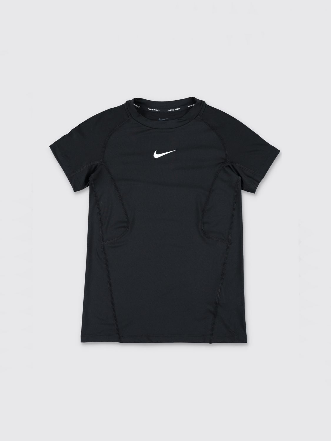 NIKE Slim Fit Polyester-T-Shirt für Jungen mit Swoosh-Logo
