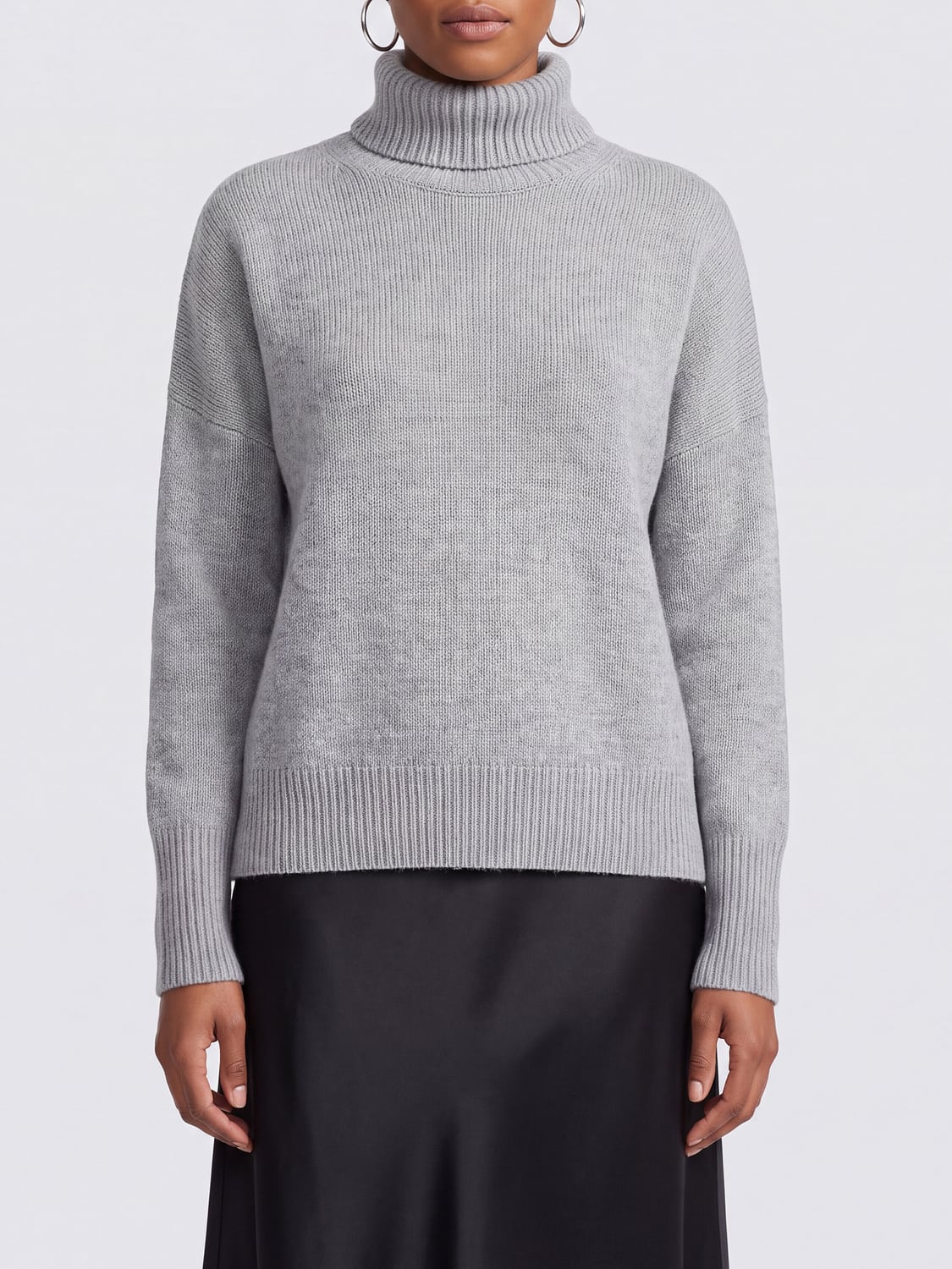 LISA YANG Dolcevita in puro cashmere con spalle cadute e bordi a costine
