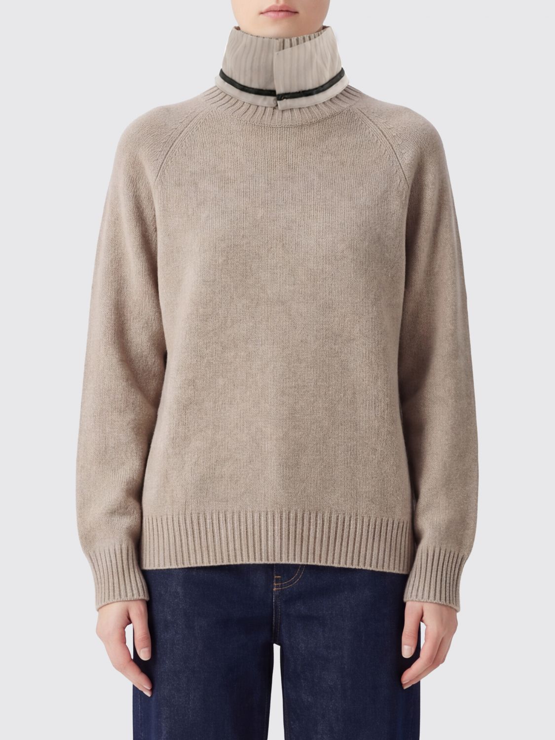 BRUNELLO CUCINELLI Dolcevita in puro cashmere con monile e spalle cadute
