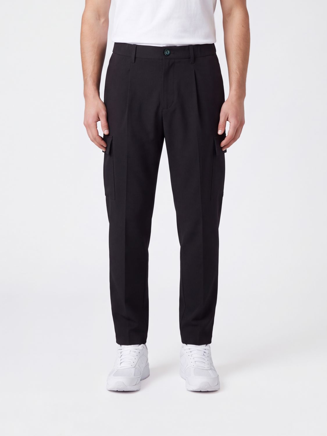 Herno Straight-Leg Cargo Trousers in Technical Fabric with Mid-Rise Waist