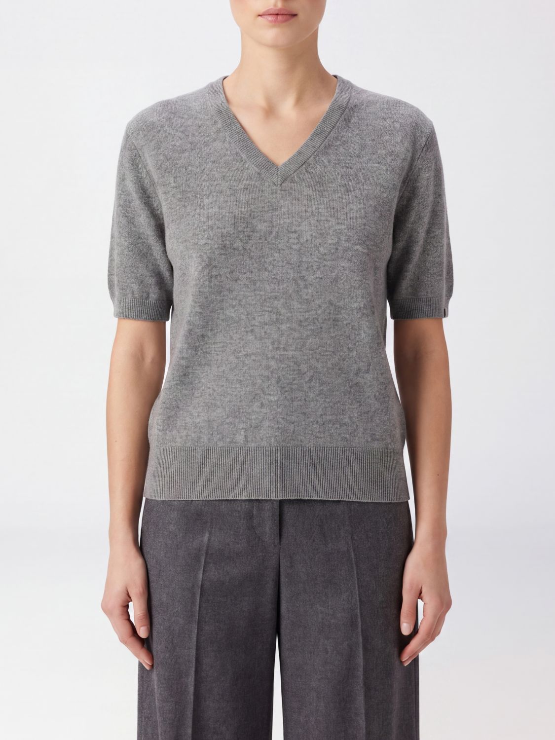 Extreme Cashmere Short-Sleeved V-Neck Jumper in Cashmere Blend