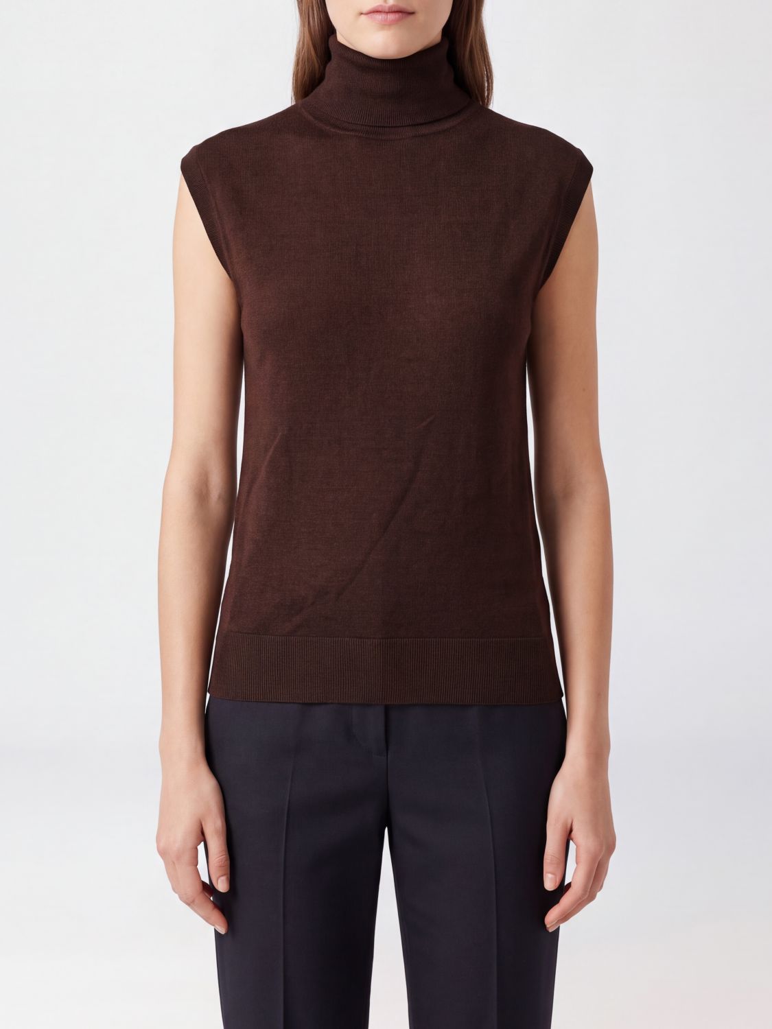 POLO RALPH LAUREN Sleeveless 100% Wool Turtleneck Top with a Slim Fit POLO RALPH LAUREN Sleeveless 100% Wool Turtleneck Top with a Slim Fit