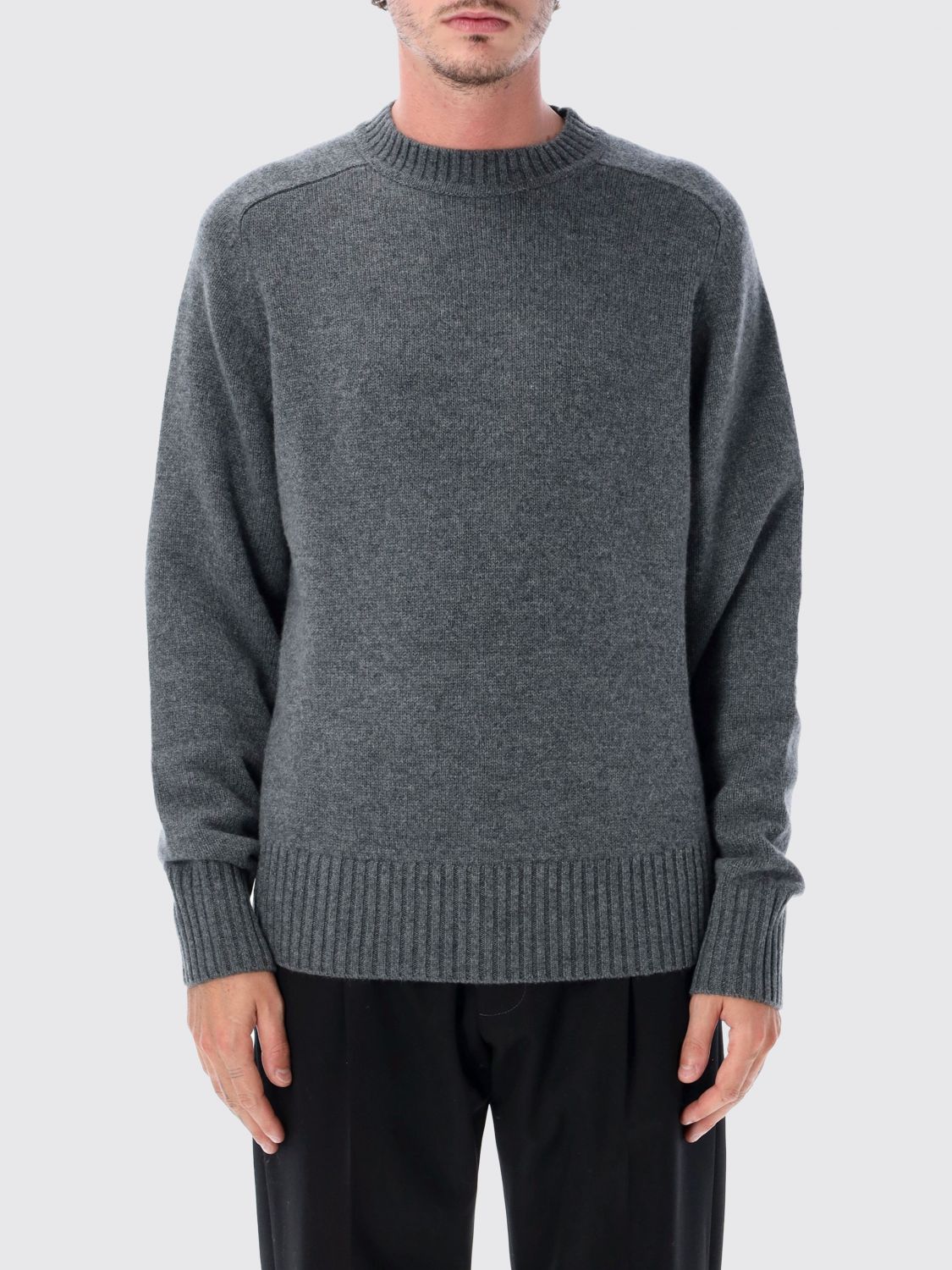 EXTREME CASHMERE Dropped Shoulder Crewneck Jumper in 100% Cashmere