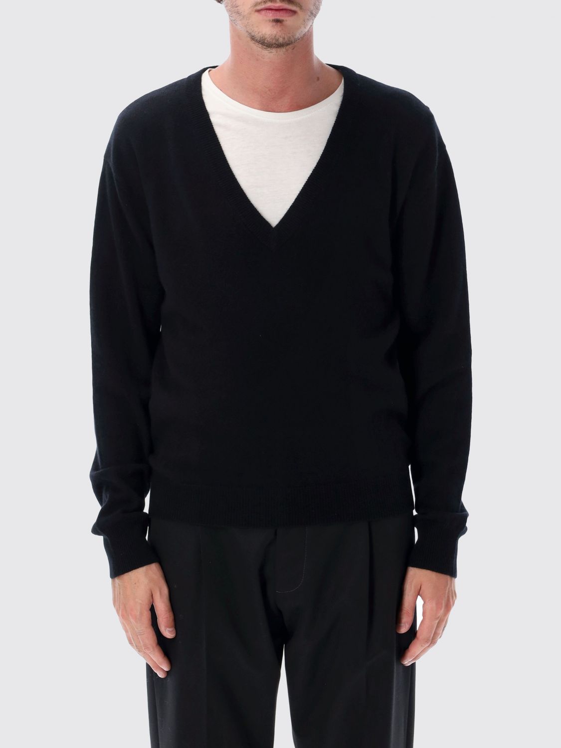 Extreme Cashmere Dropped Shoulder V-Neck Jumper in 100% Cashmere