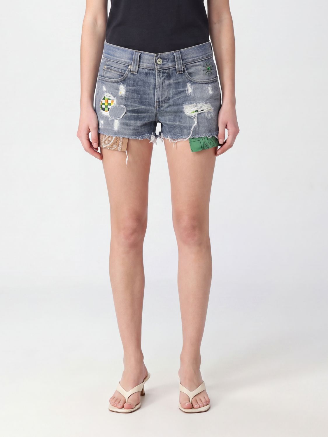 HTC LOS ANGELES Tief sitzende Jeans-Shorts mit Nieten und ausgefranstem Saum
