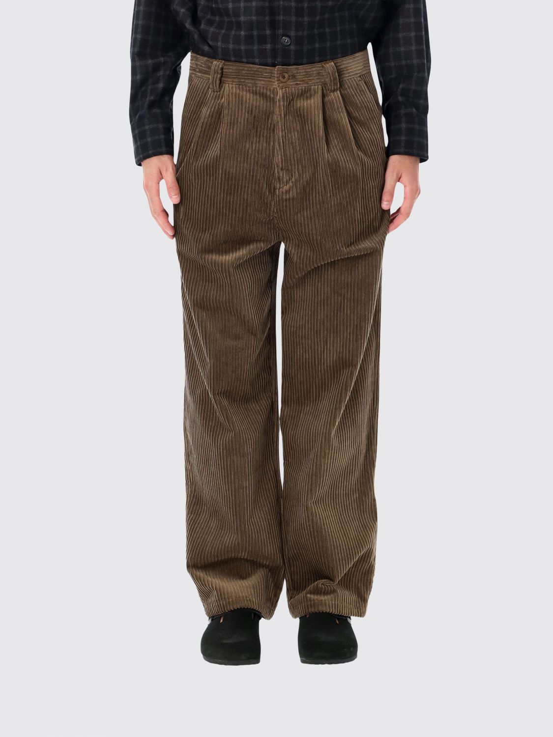 A. P.C. Pantaloni Uomo colore Kaki