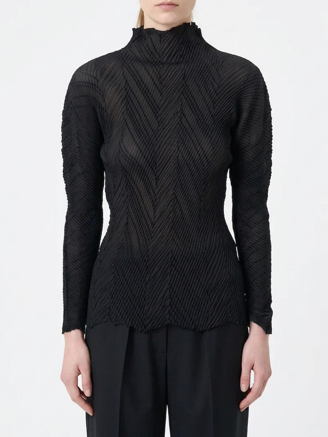 ISSEY MIYAKE Long-Sleeved Crêpe Turtleneck Top with High Neck