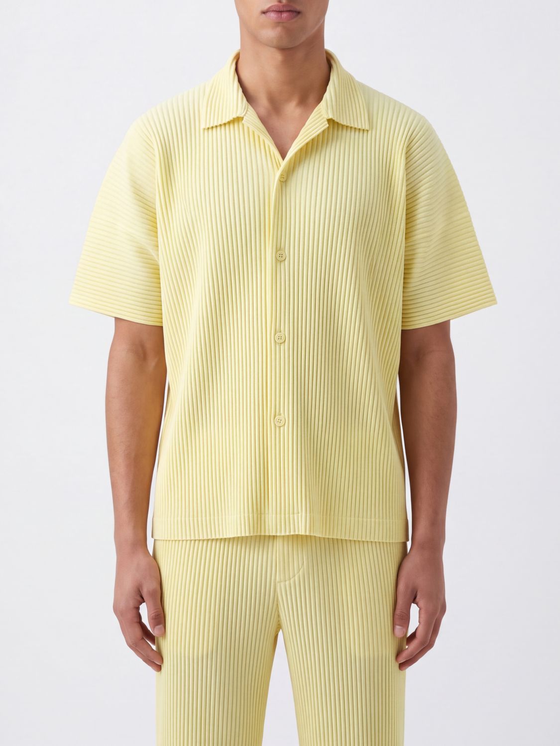 HOMME PLISSE' ISSEY MIYAKE Short-Sleeved Pleated Bowling Shirt Homme Plissé Issey Miyake with Cuban Collar