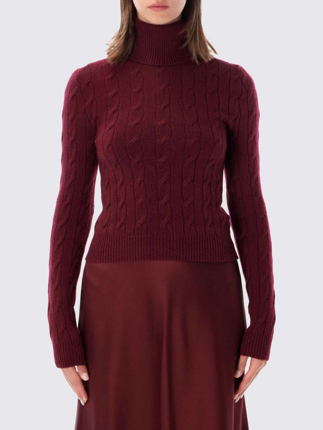 Ralph Lauren Slim Fit Turtleneck Jumper in Pure Cashmere with Ribbed Trims · M