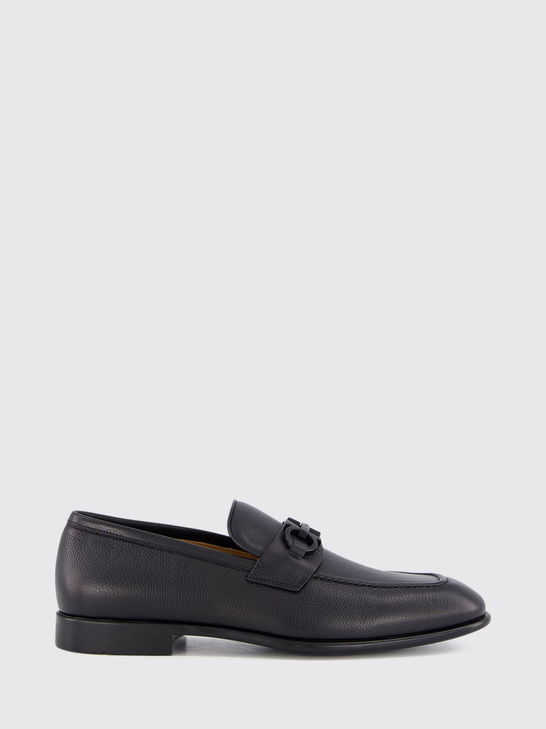 FERRAGAMO Penny-Loafer aus gehämmertem Leder mit Gancini-Logo