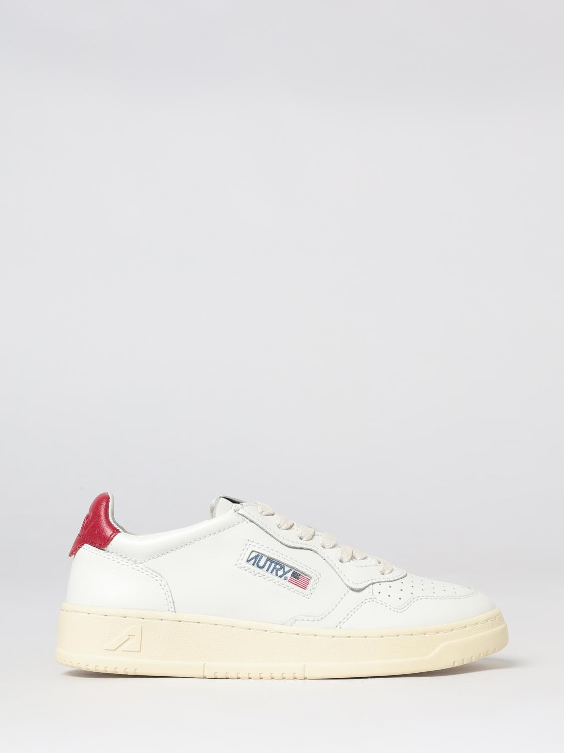 AUTRY Medalist Low Two-Tone Cowhide Leather Trainers with Perforated Toe AUTRY Medalist Low Two-Tone Cowhide Leather Trainers with Perforated Toe