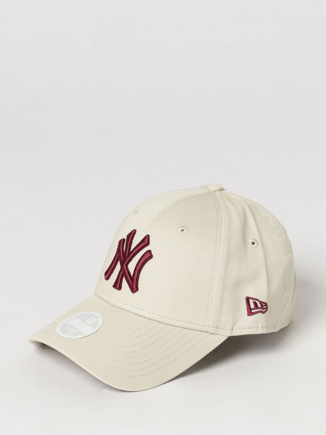 New Era 9Forty NY Yankees Cotton Baseball Cap with Embroidered Logo