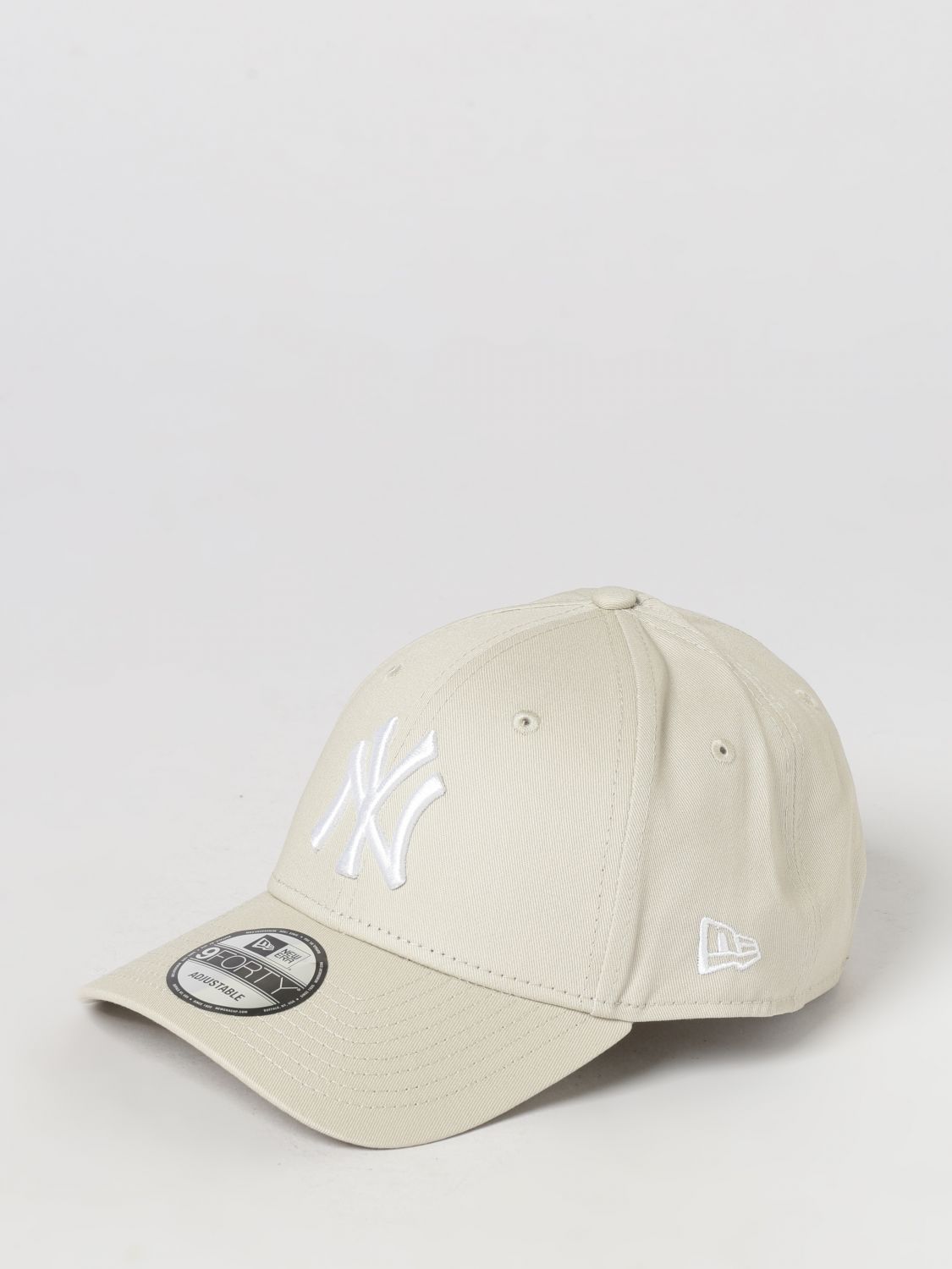 New Era 9Forty NY Yankees Cotton Baseball Cap with Embroidered Logo