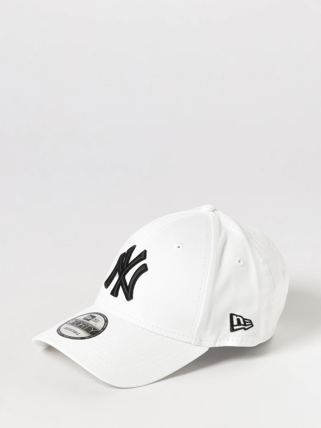 New Era 9Forty NY Yankees Cotton Baseball Cap with Embroidered Logo