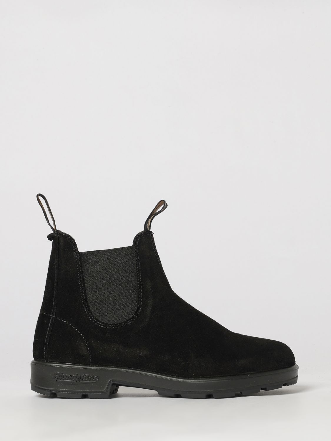 BLUNDSTONE 2405 Suede Chelsea Boots with Rubber Sole