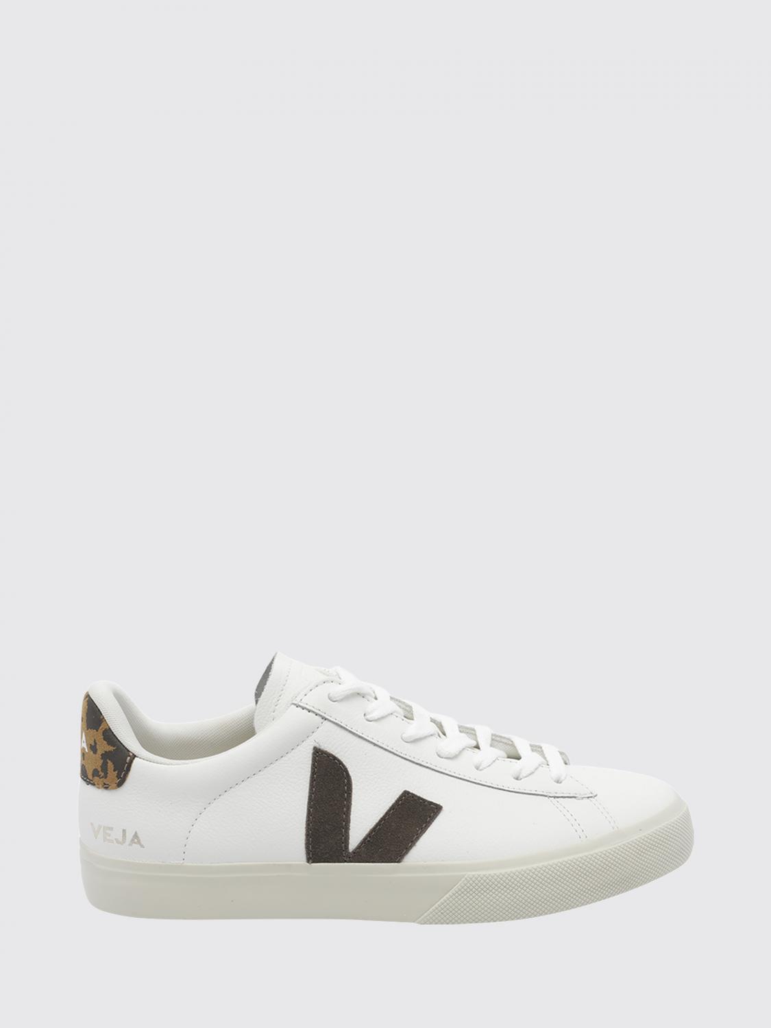 VEJA Campo Sustainable O. T. Leather Sneakers with Contrasting V-Logo VEJA Campo Sustainable O. T. Leather Sneakers with Contrasting V-Logo