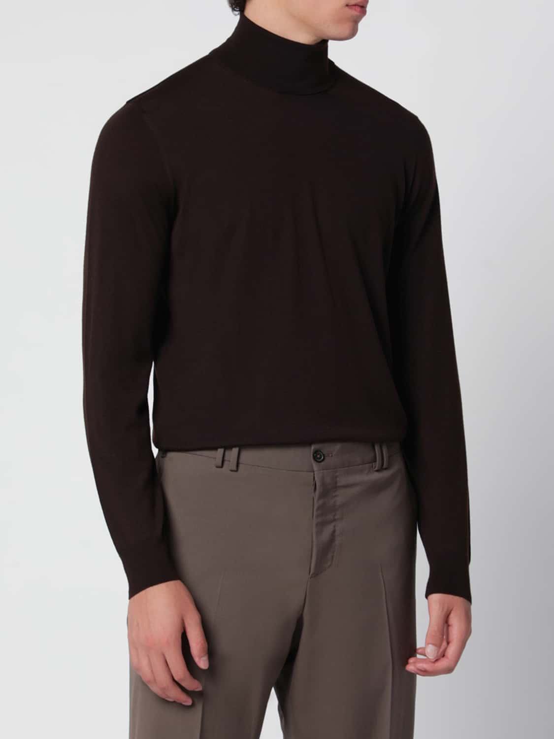 DRUMOHR Turtleneck Jumper in a Fine Wool Blend with Ribbed Trims
