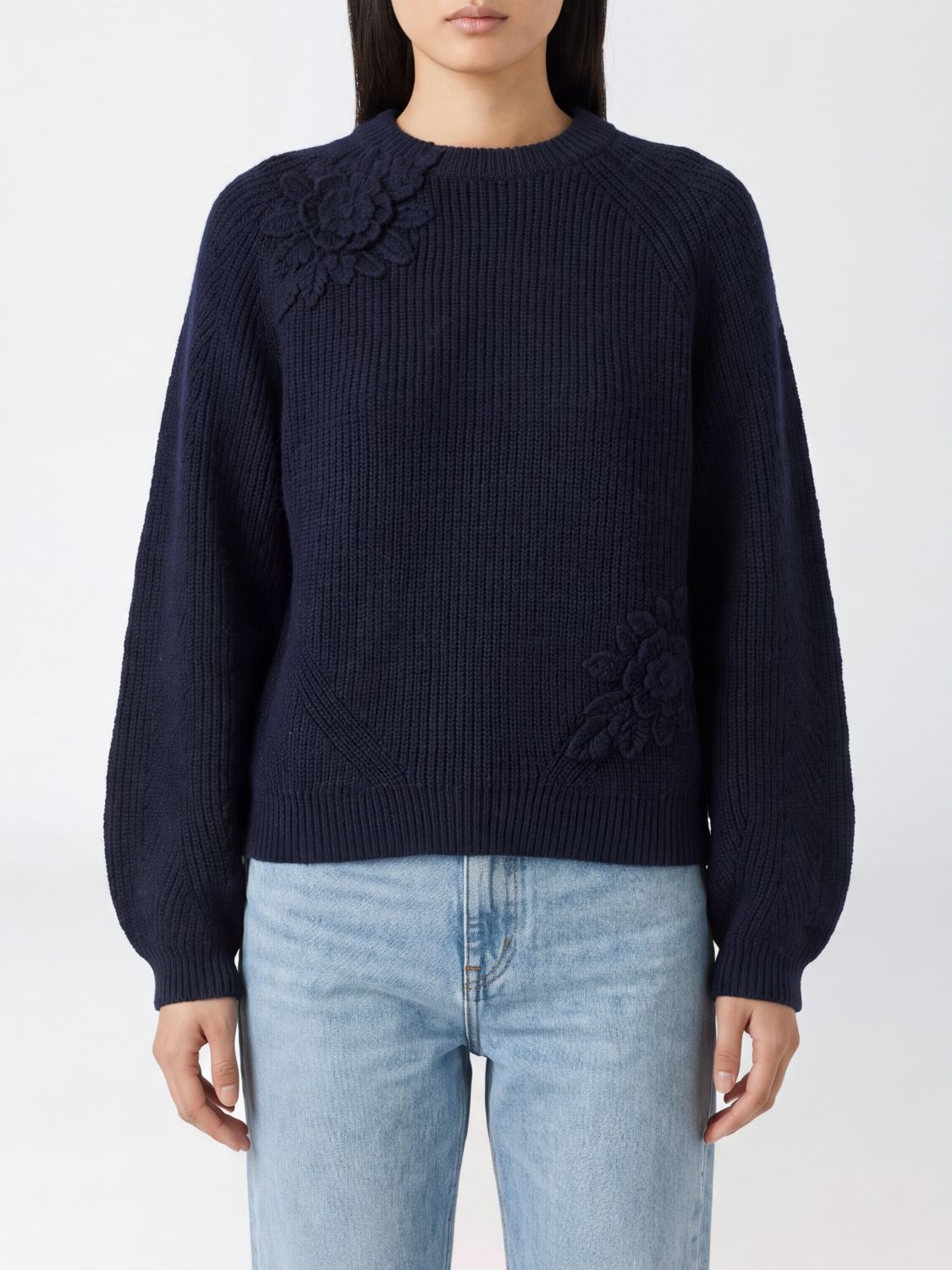 Twinset Maglia girocollo in misto lana con applicazione floreale ricamata