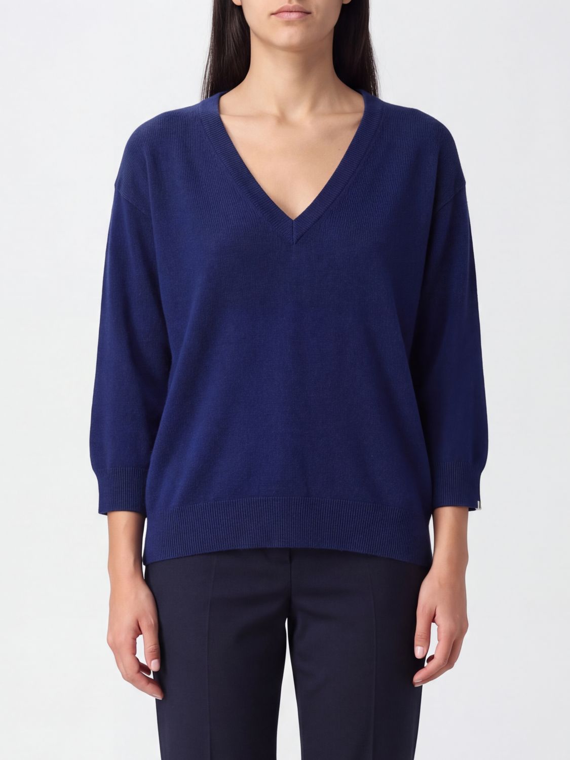 EXTREME CASHMERE V-Ausschnitt-Pullover aus reinem Kaschmir mit überschnittenen Schultern