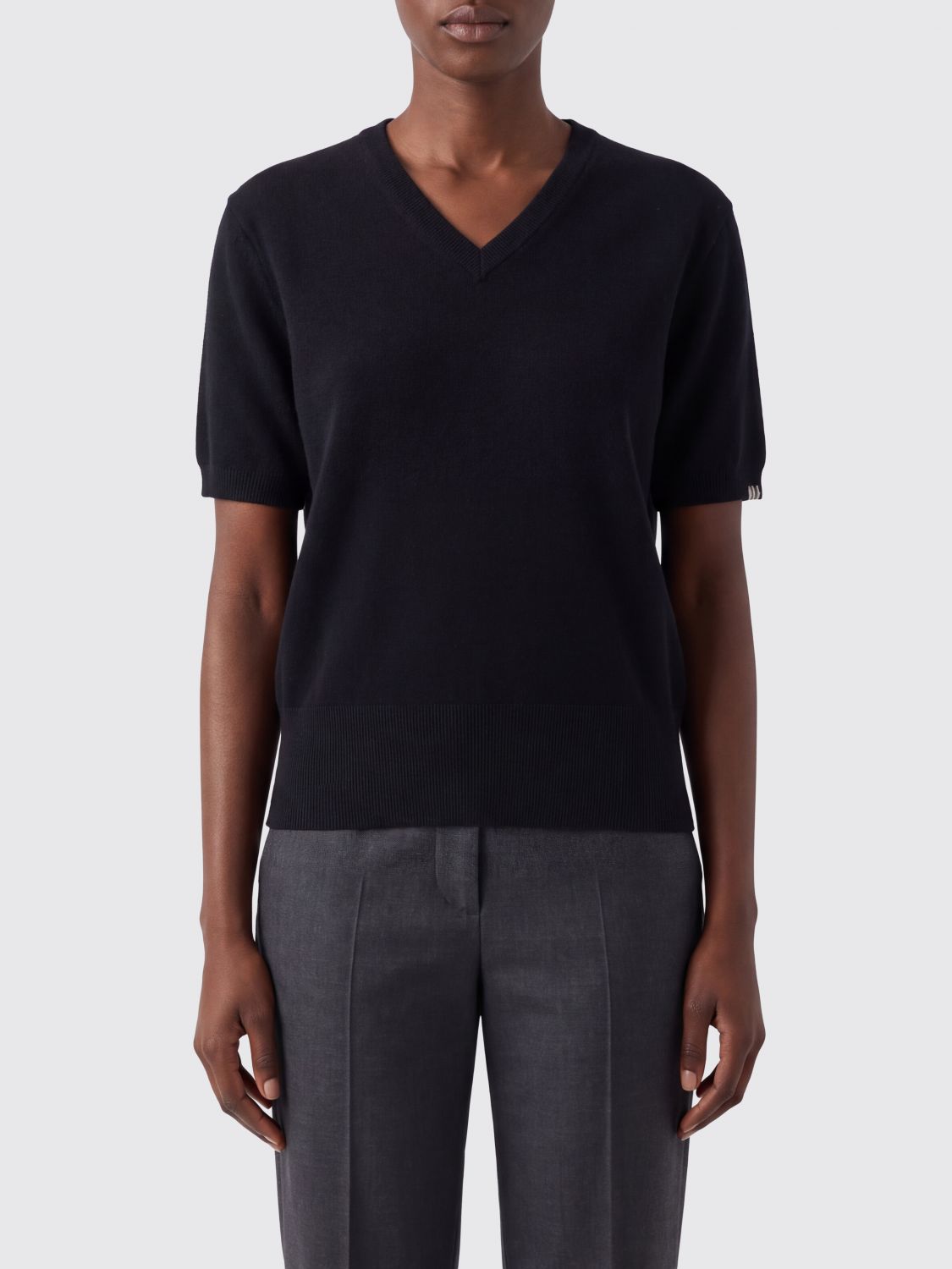EXTREME CASHMERE Short-Sleeved V-Neck Cashmere Blend Jumper EXTREME CASHMERE Short-Sleeved V-Neck Cashmere Blend Jumper