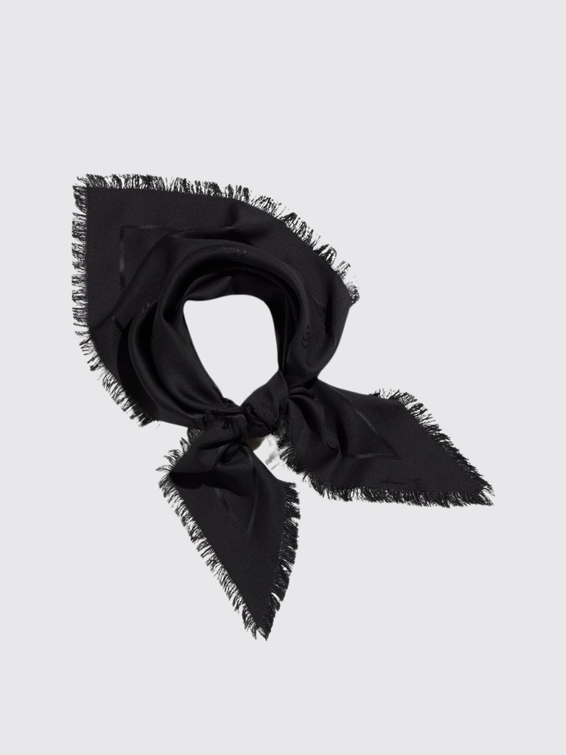 GUCCI Triangular Silk and Wool Foulard with Tone-on-Tone GG Jacquard GUCCI Triangular Silk and Wool Foulard with Tone-on-Tone GG Jacquard